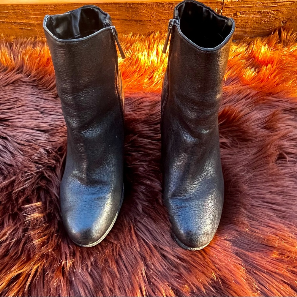 Vince Camuto “VP-Hana” Ankle Boots